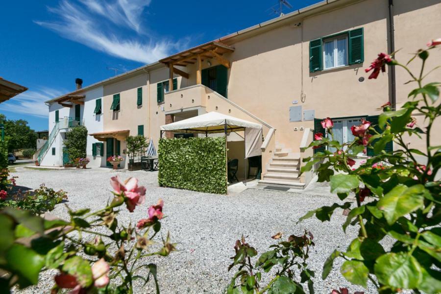 Agriturismo Case Nuove Castellina Marittima Exterior foto